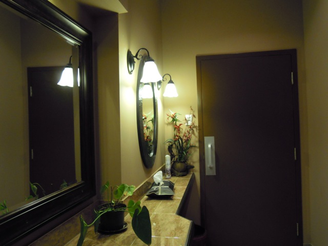 restroom2.jpg